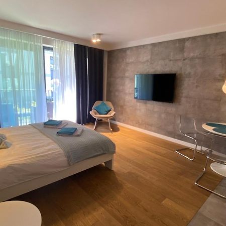 Apartment In The Gantry Hall - W19 Kraków Zewnętrze zdjęcie